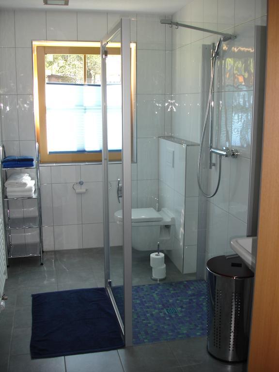 Apartamento Haus Telisia Klösterle Habitación foto