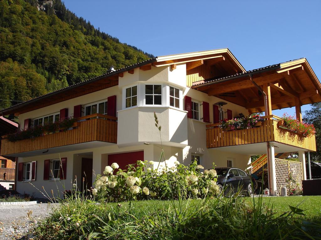 Apartamento Haus Telisia Klösterle Exterior foto